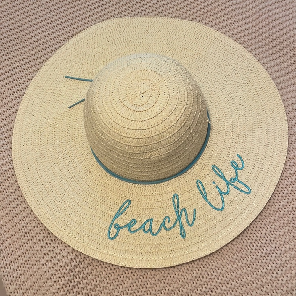 Beach hat